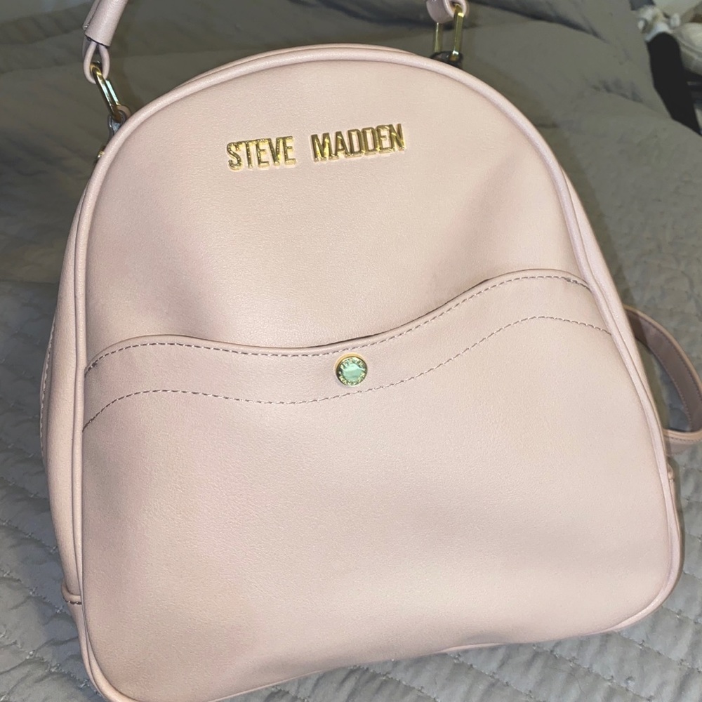 Steve Madden midsize backpack w/ adjustable straps